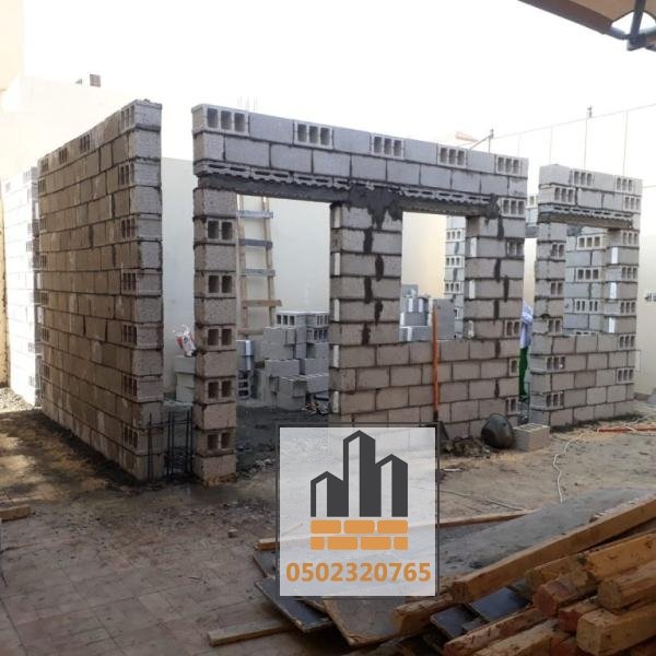 بناء ملاحق ومجالس